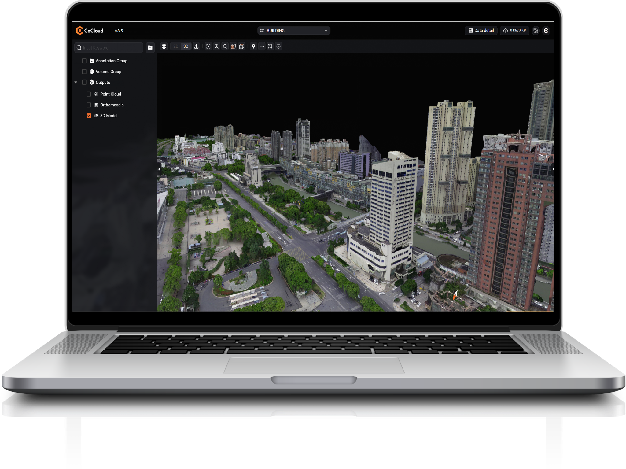 Лаптоп с отворена облачна платформа CHCNAV CoCloud и 3D модел на град